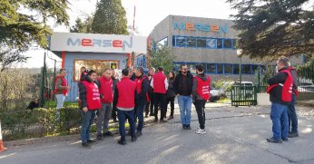 Mersen'de işçiler anayasal haklarını elde etmek için direniyorlar