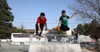 Adrenalin tutkunları Doğu Kışla Skate Park’a