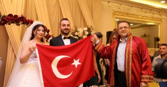 Başkan Gökçe İlk Nikahını Kıydı