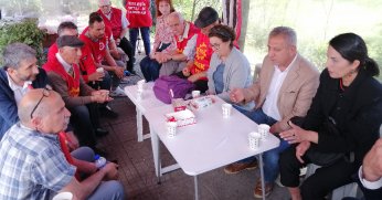 Emek Partisi grevdeki Mersen işçilerini ziyaret etti
