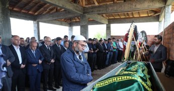 GTÜ Rektörü Babasını Son Yolculuğuna Uğurladı