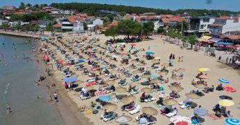 Mavi Bayraklı plajda denize girme keyfini kaçırmayın