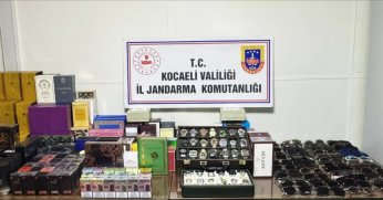 Piyasa değeri 1 milyon 800 bin TL olan kaçak eşya ele geçirildi