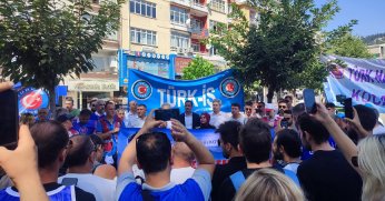 Türk- İş meydana indi