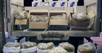 Kaçak sigara deposuna baskın!