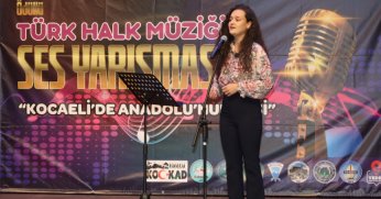 En güzel türküleri söylemek için yarıştılar