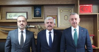 Başkan Büyükakın’dan MHP’ye iadeyi ziyaret