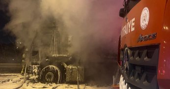 Tır alev alev yandı!