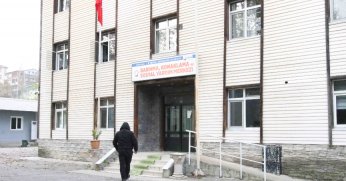 Büyükşehir Belediyesi, soğuk kış günlerinde sokakta kalan vatandaşın imdadına yetişiyor