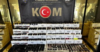 169 bin 680 adet gümrük kaçağı güneş gözlüğü ele geçirildi!