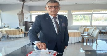 Metin Akyol ve ekibi güven tazeledi