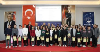 Vatan Sevgisi Mısralarda Hayat Buldu