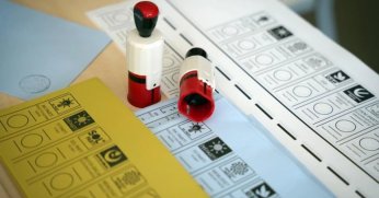  Bu pazar seçim olsa hangi parti yüzde kaç oy alır?