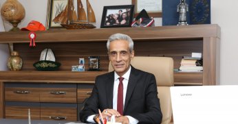 Azmi Cihat Hatipoğlu Yeniden Özel Körfezim Eğitim Kurumları'nda Göreve Başladı