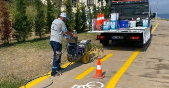 Büyükşehir, bisiklet yolu çizgilerini yeniliyor