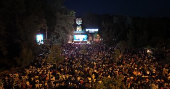 YILDIZLARIN ALTINDA SİNEMA HEYECANI