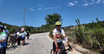 Tandem bisikletlerle umuda pedal çevirdiler