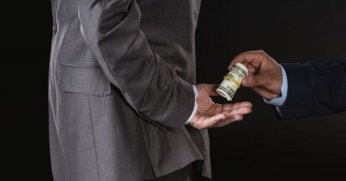 Türkiye Yolsuzluk Cenneti Hâline Geldi!