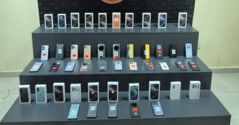 3 milyon TL'lik gümrük kaçağı telefonlar ele geçirildi