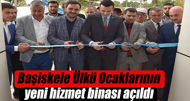 Başiskele Ülkü Ocaklarının yeni hizmet binası açıldı