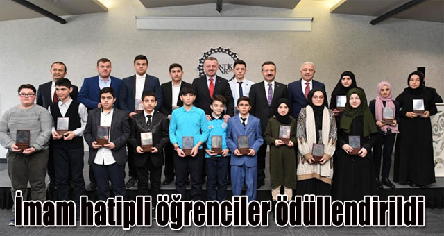 İmam hatipli öğrenciler ödüllendirildi
