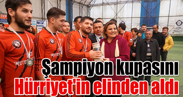 Şampiyon kupasını Hürriyet'in elinden aldı