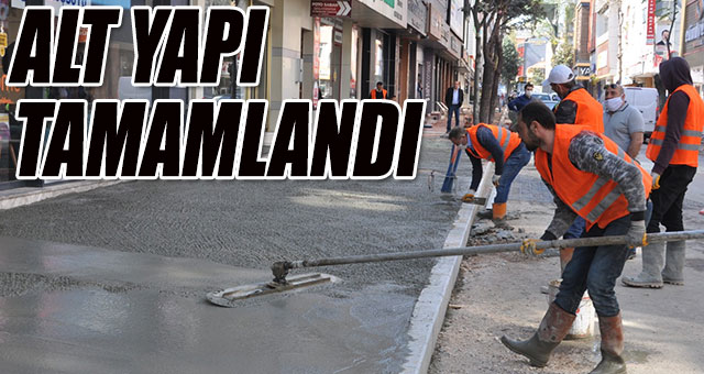 Zincirlikuyu Caddesi’nde kaldırım imalatları yapılıyor