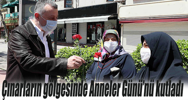 Başkan Büyükakın 'Çınarların gölgesinde Anneler Günü’nü kutladı'