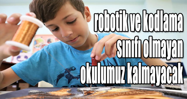 Başkan Büyükakın, 'Kodların ve robotların dünyasına hazırlıyoruz'