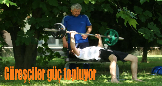 Güreşçiler güç topluyor