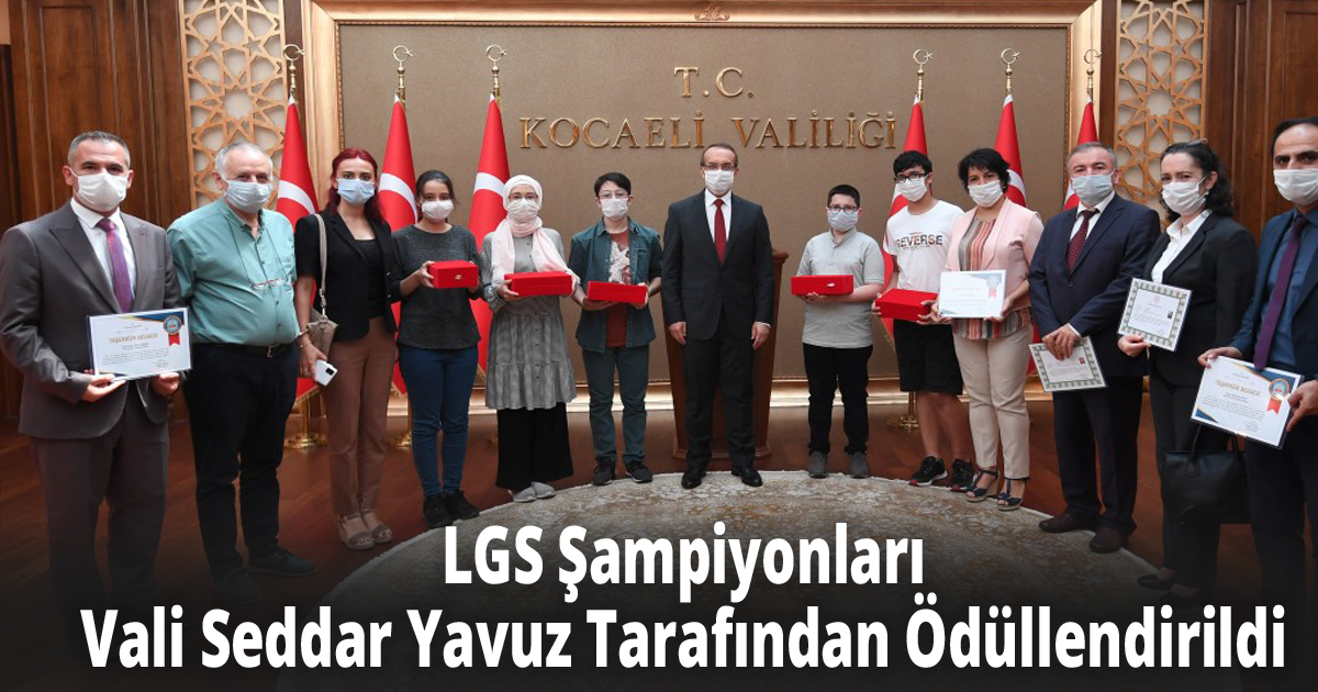 LGS Şampiyonları Vali Seddar Yavuz Tarafından Ödüllendirildi