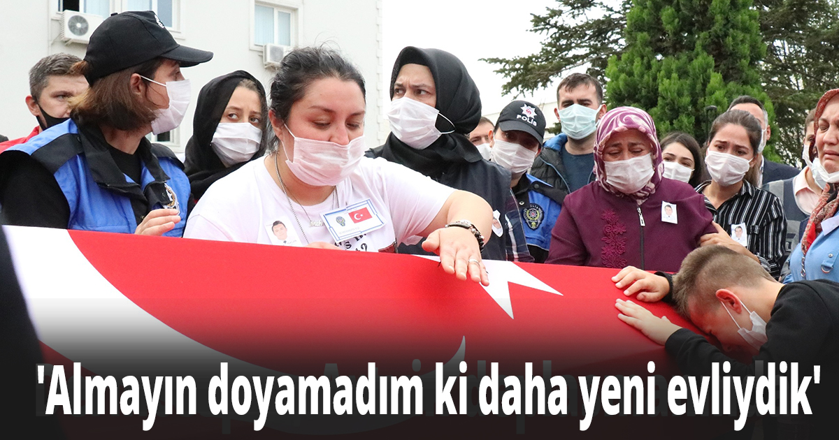 Şehit olan eşinin tabutuna sarılarak söyledikleri yürekleri dağladı 