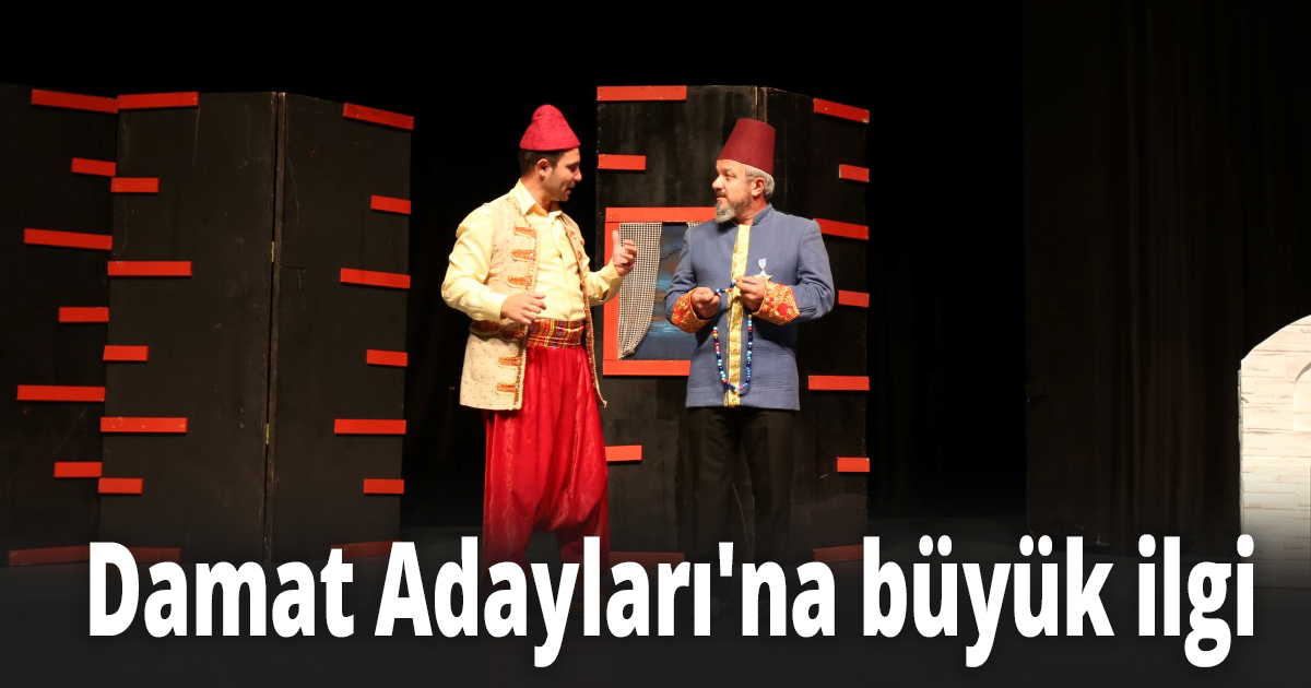 Gebzeliler 'Damat Adayları' oyununu ilgi ile seyretti