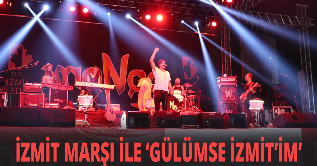 İzmitliler Cumhuriyet coşkusunu Manga konseriyle doyasıya yaşadı