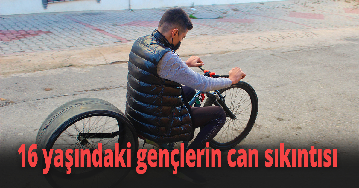 Hurda parçalarla araba lastikli bisiklet yapan 2 arkadaş paraya para demiyor