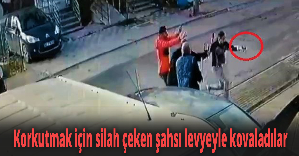 Tamirhanede levye ve sopalı kavga kamerada