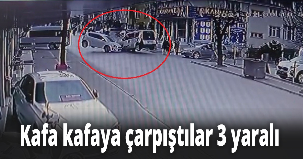 Kafa kafaya çarpışan araçlardan biri yayaya çarptı