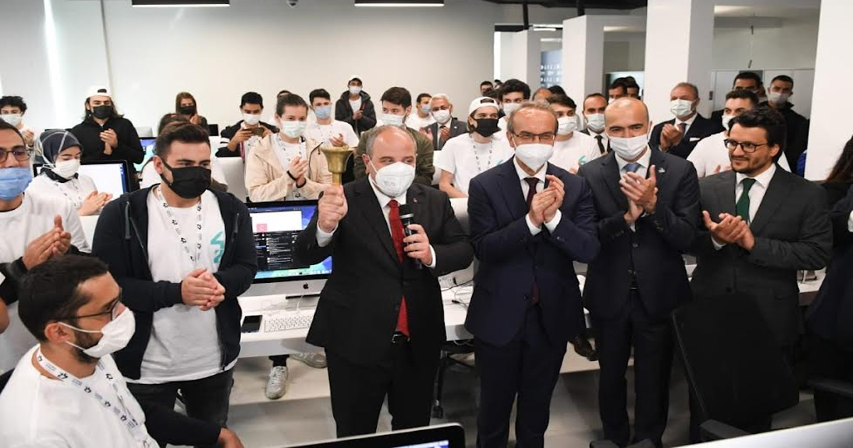 42 Kocaeli Yazılım Okulu açıldı