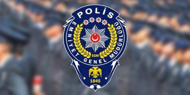 Polis eşlerini fişlemişler