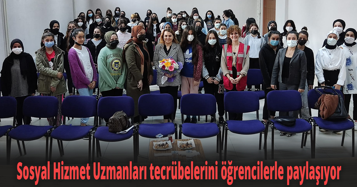 İzmit Belediyesi Sosyal Hizmet Uzmanları tecrübelerini öğrencilerle paylaşıyor