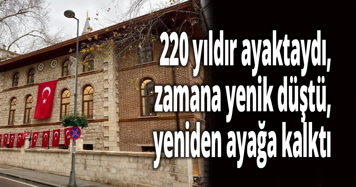 220 yıldır ayaktaydı, zamana yenik düştü,
