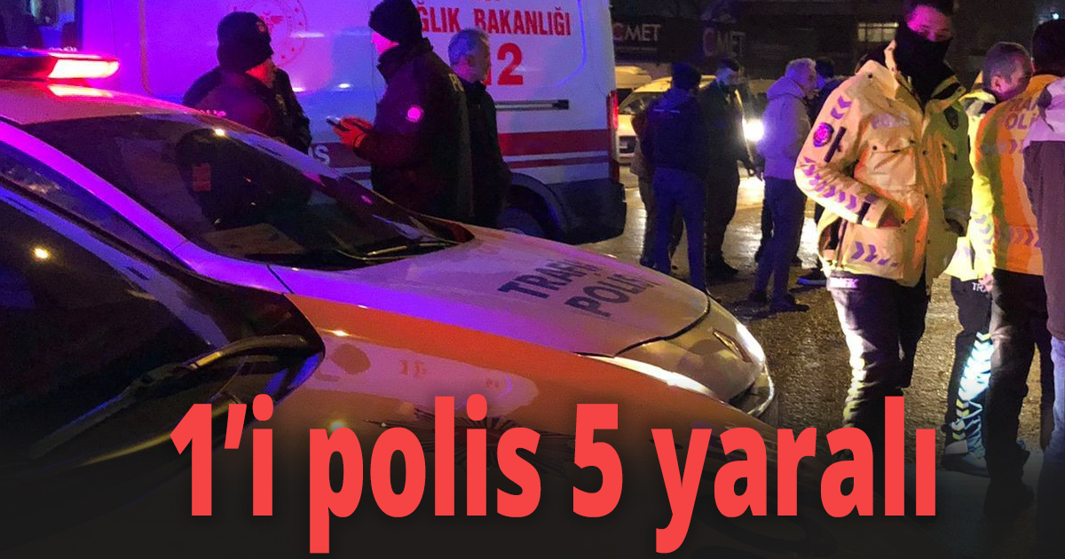D-100’de polis otosu ile otomobil çarpıştı