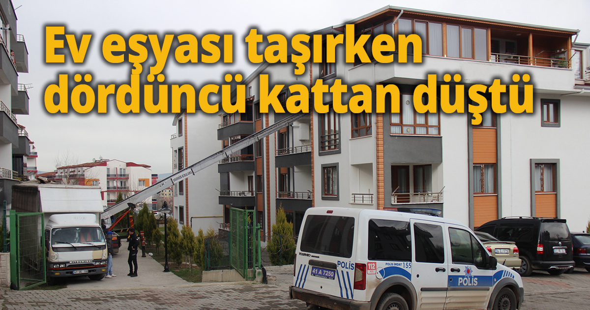 Ev eşyası taşırken dördüncü kattan düştü
