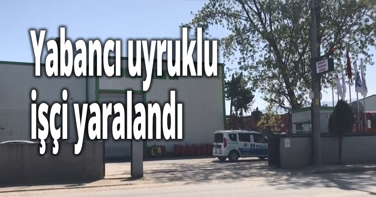 Fabrikada çalışan işçinin üzerine makine kapağı düştü