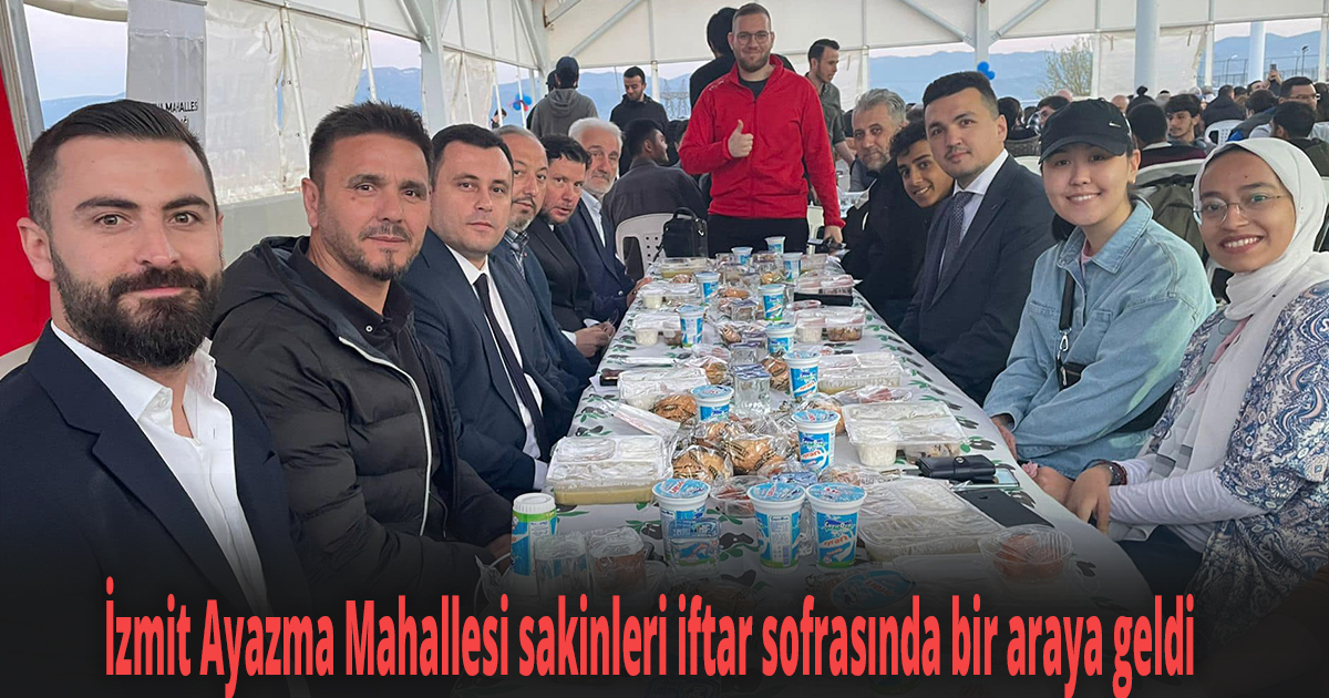 Mahalle sakinleri iftarda bir araya geldi