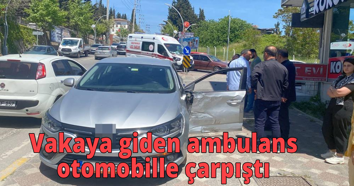  Vakaya giden ambulans otomobille çarpıştI