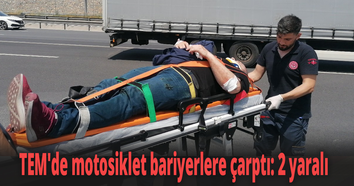 TEM'de motosiklet bariyerlere çarptı
