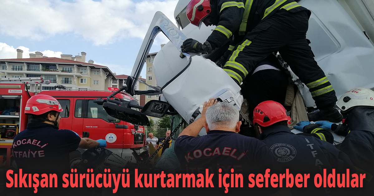 TEM'de sürücüsü uyuyan tır, başka tıra arkadan çarptı