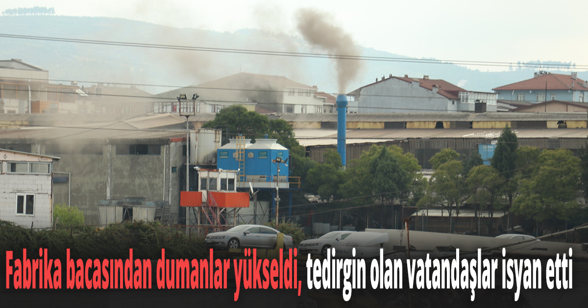Fabrika bacasından dumanlar yükseldi