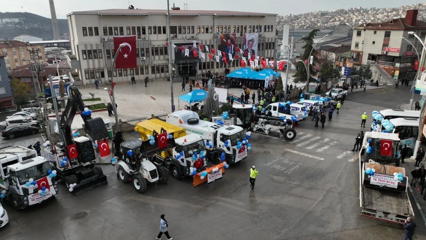 Dilovası'na öz kaynaklarla 16 yeni hizmet aracı 
